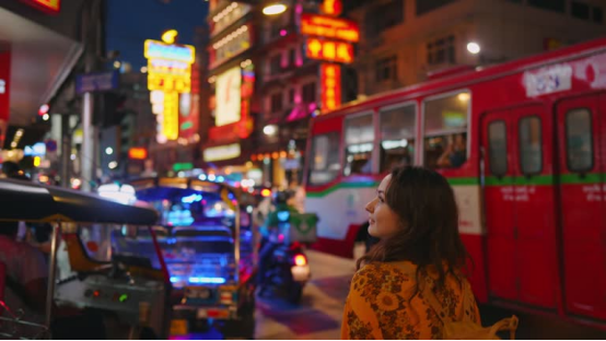 The Comprehensive Thailand Travel Handbook: Social Exploration, Family Dynamics, and Critical Safety Warnings